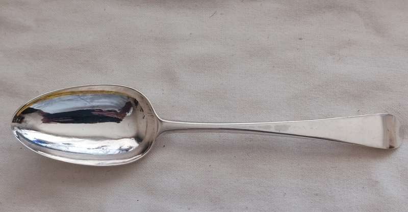 A Fine old hallmarked silver serving spoon