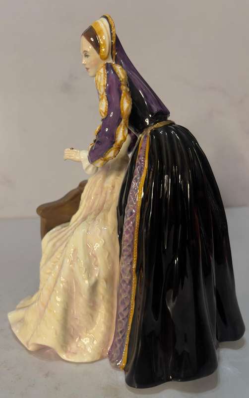 Royal DOULTON Limited Edition Henry VIII Figure - CATHERINE HOWARD