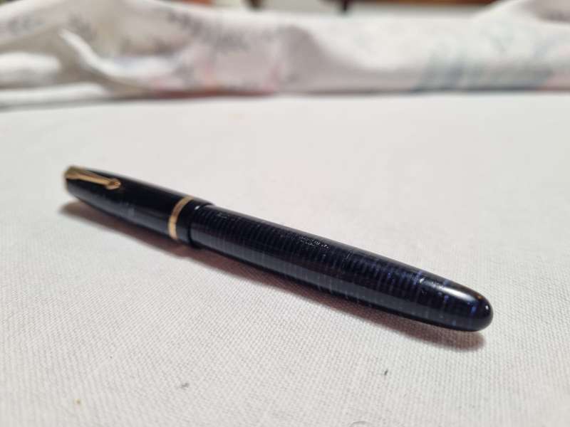 Vintage Parker Vacumatic fountain pen Blue
