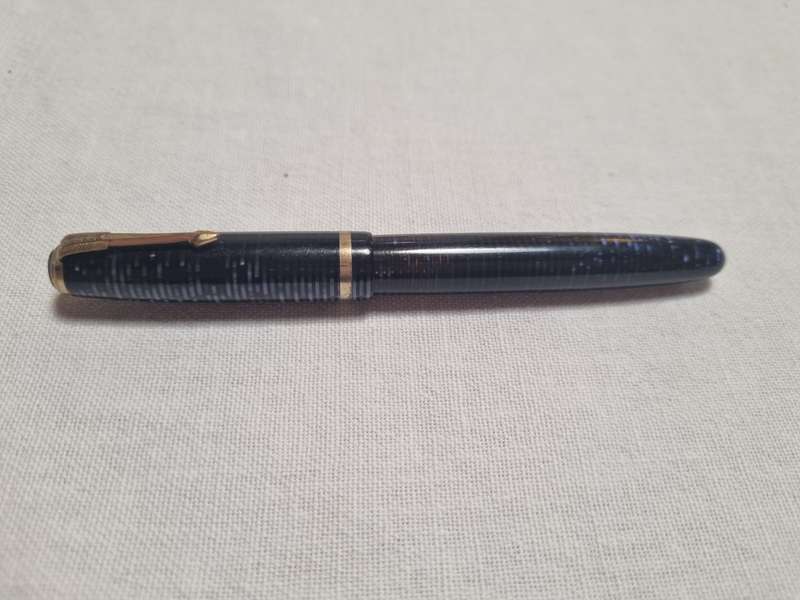 Vintage Parker Vacumatic fountain pen Blue