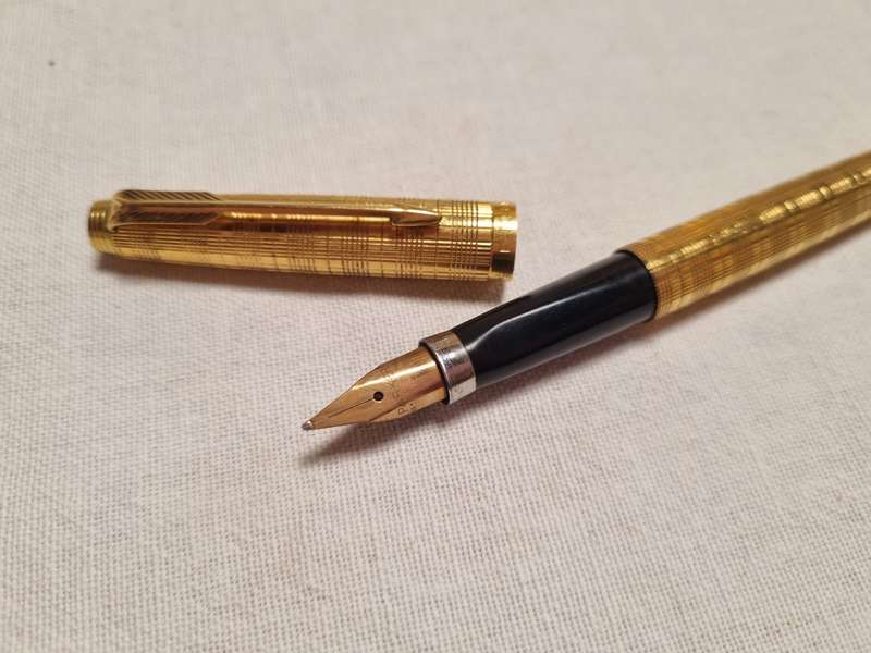 Parker 75 Ciselé Fountain Pen in a gold grid pattern,