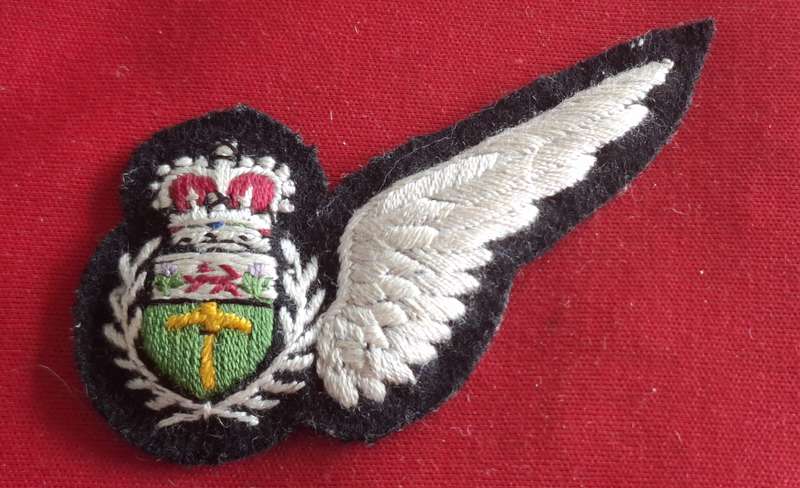 ROYAL RHODESIA AIR FORCE - PADDED AIR CREW WING - UNCOMMON  (8841)