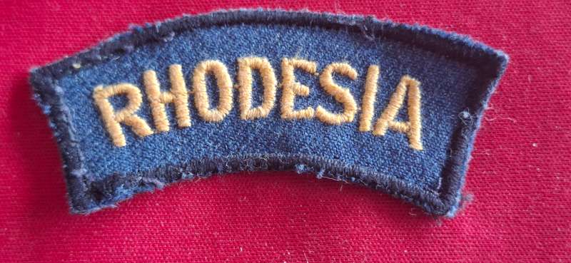 RHODESIAN AIR FORCE - MESS DRESS SHOULDER TITLE     (8837)