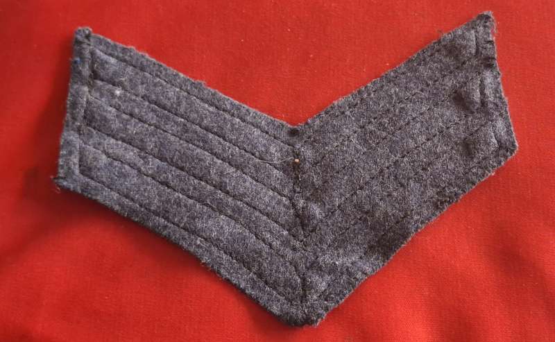 ROYAL RHODESIA AIR FORCE - SERGEANT SERVICE DRESS STRIPES   (8835)