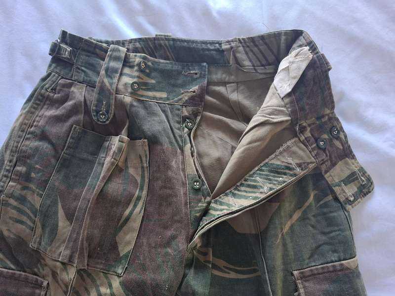 RHODESIAN ARMY - CAMMO TROUSERS - 2 BUTTONS MISSING - SMALL - SEE SIZES BELOW   (107)