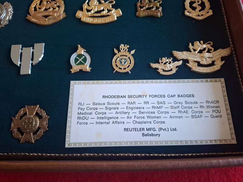 RHODESIAN ARMED FORCES - REUTELER BADGE SET - ALL ORIGINAL - GOOD CONDITION     (130)