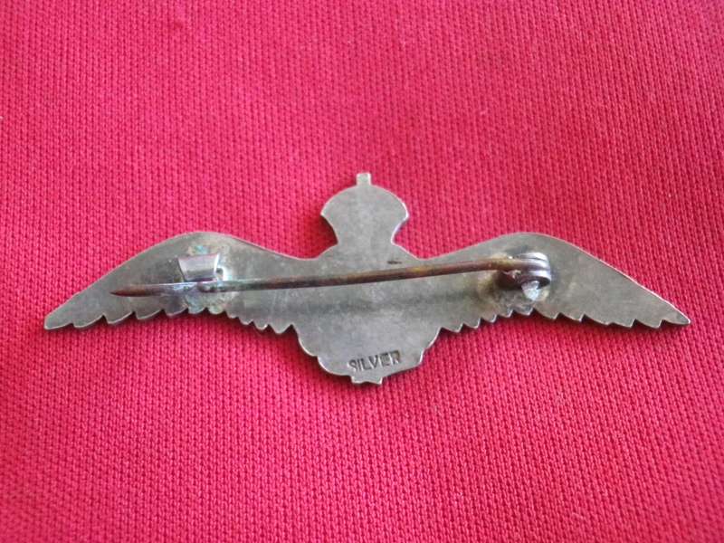ROYAL AIR FORCE WW2 ERA SILVER + ENAMEL SWEETHEART BROOCH - MINOR ENAMEL LOSS   (121)