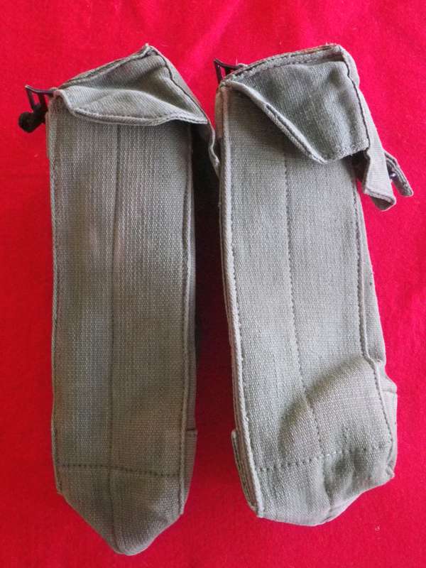 RHODESIA & NYASALAND ARMY - L & R P44 AMMO POUCHES - MADE ME Co 1955/6 - NOTE RNG STAMP  (8969)