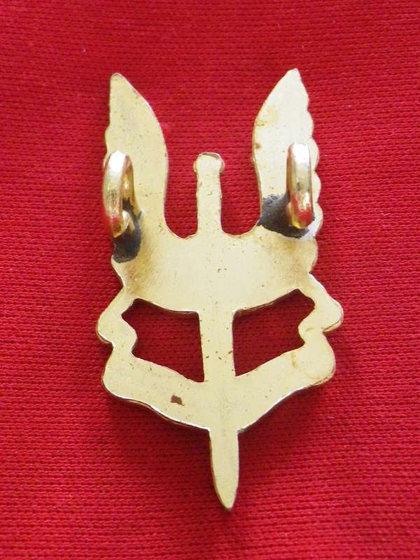 RHODESIA - SAS ANODISED BERET BADGE   (8917)