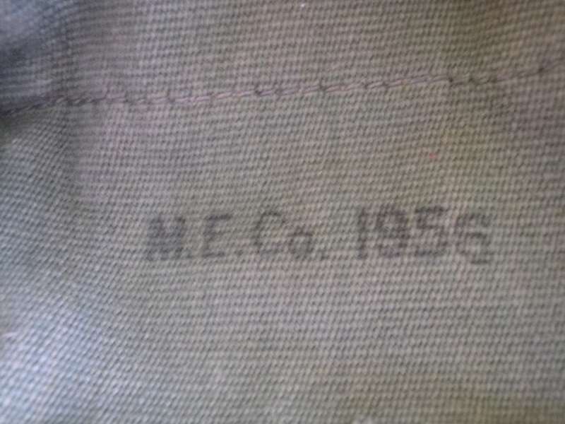 RHODESIA & NYASALAND ARMY - L & R P44 AMMO POUCHES - MADE ME Co 1955/6 - NOTE RNG STAMP  (8969)