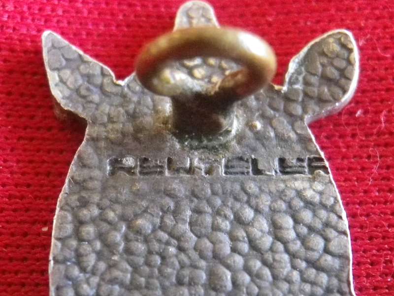 RHODESIAN AFRICAN RIFLES - OFFICERS SILVER BERET/COLLAR BADGE - STAMPED REUTELER / SILVER   (8685)