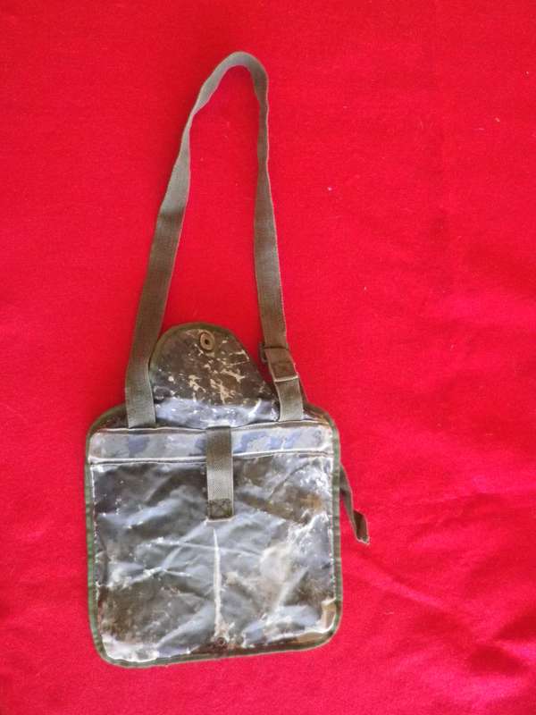 RHODESIAN ARMY - PVT PURCHASE-AUSTRALIAN PLASTIC CAMMO WATER BOTTLE - WELL USED - (CANTAS P/L 1971)