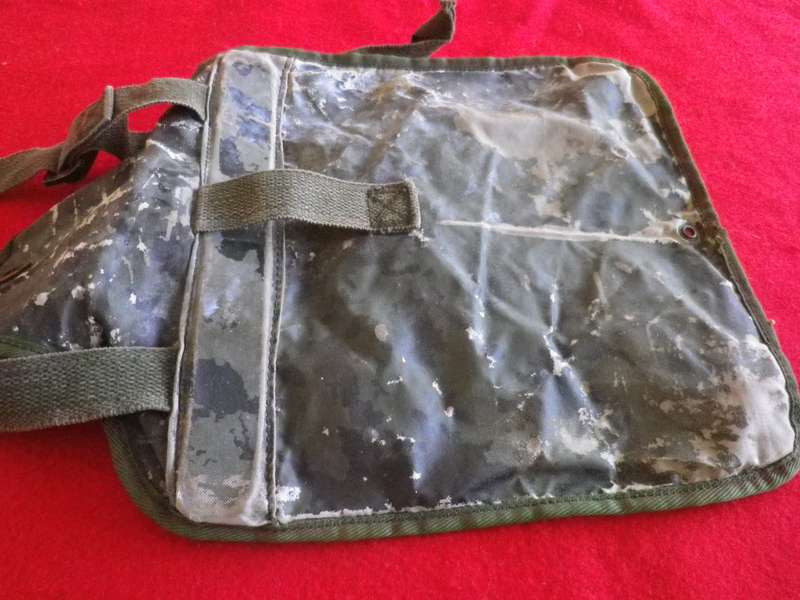 RHODESIAN ARMY - PVT PURCHASE-AUSTRALIAN PLASTIC CAMMO WATER BOTTLE - WELL USED - (CANTAS P/L 1971)