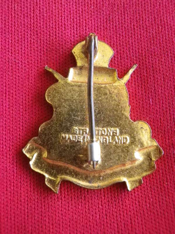 SA - ROYAL NATAL CARBINEERS BRASS + ENAMEL SWEETHEART BROOCH - MADE STRATTON'S ENGLAND (127)