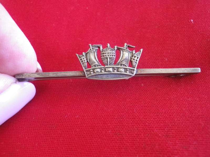 BRITISH MERCHANT NAVY - SWEETHEART BROOCH / TIE PIN  (102)