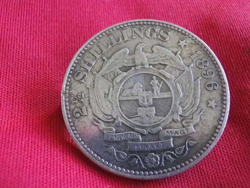 SA BOER WAR  - ZAR TWO AND HALF SHILLING COIN- MADE INTO SWEETHEART BROOCH   (130)