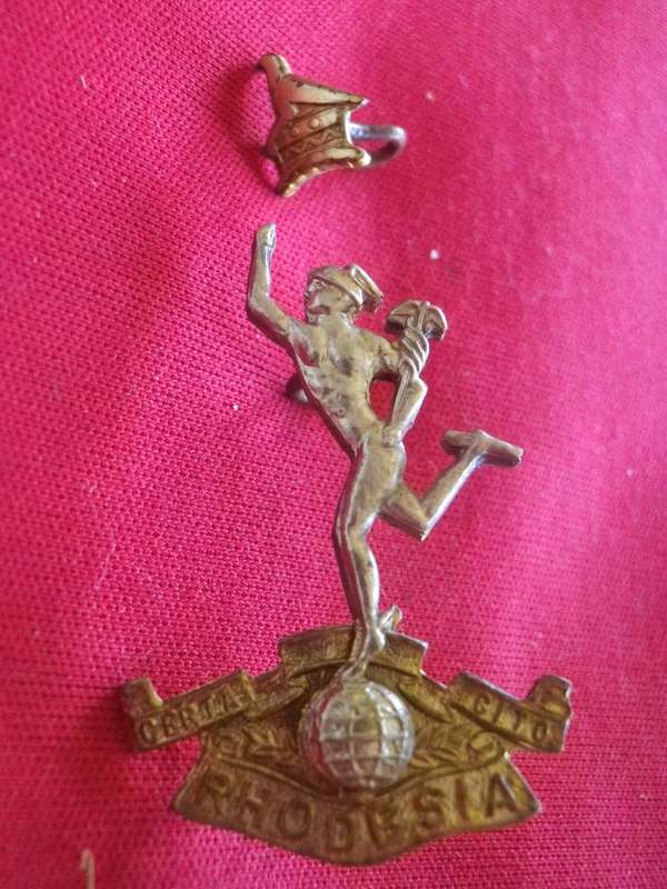 RHODESIAN SIGNALS BIMETAL BERET BADGE + ZIM BIRD      (8817)