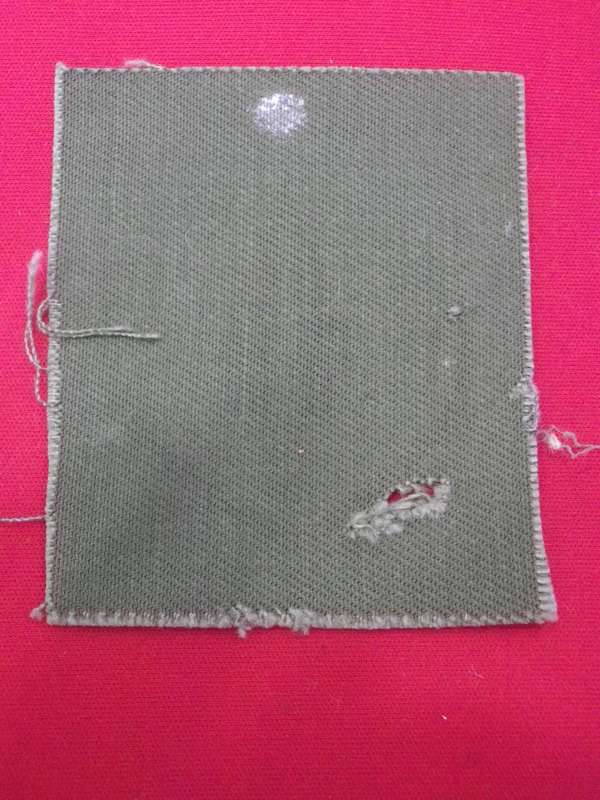 RHODESIAN ARMY - SFA / PFUMO RE VANHU CLOTH HAT BADGE  - NOTE SMALL HOLE          (120)