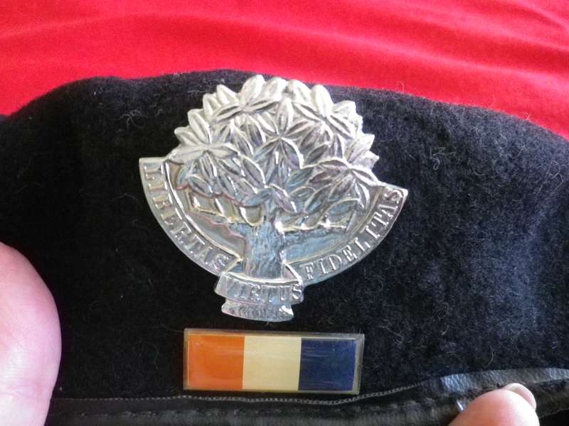 SADF - REGIMENT VRYSTAAT BERET + ARMOUR BALKIE - RIM  54CM / 21.25"    (8955)
