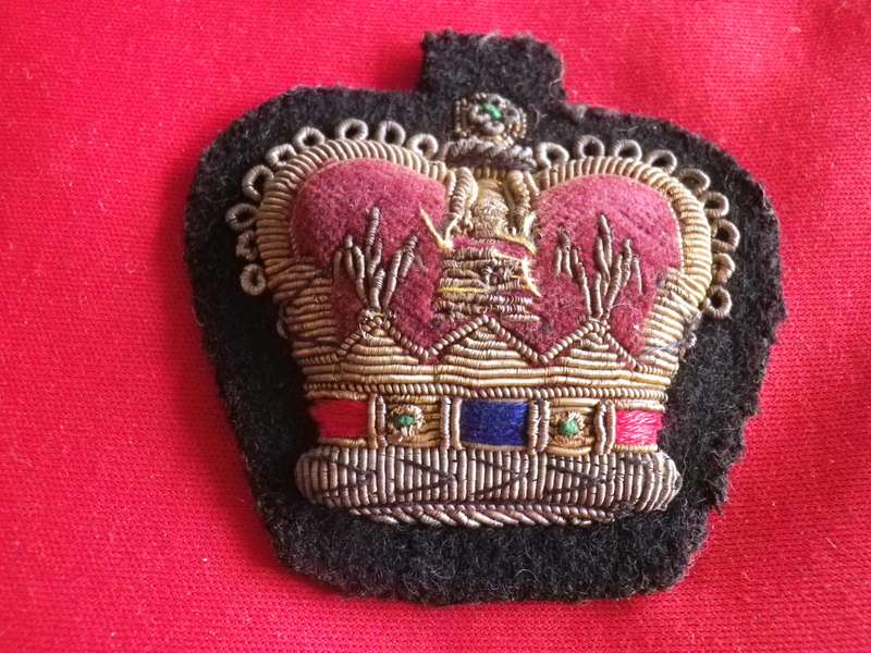 RHODESIA BSAP - 1ST SERGEANT / SGT MAJOR BULLION PADDED ARM BADGE FOR WINTER DRESS    (8975)
