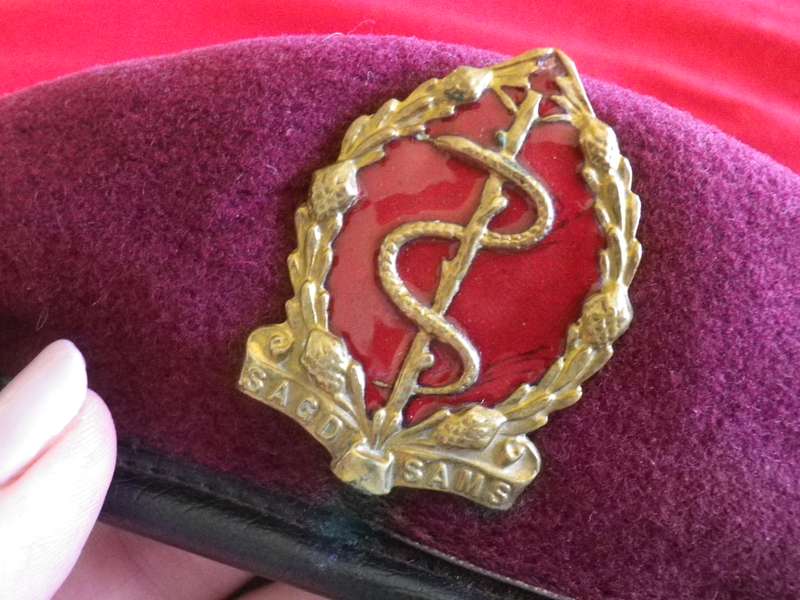 SADF - SA MEDICAL SERVICES BERET   - SIZE M  - RIM  51CM / 20"               (8952)