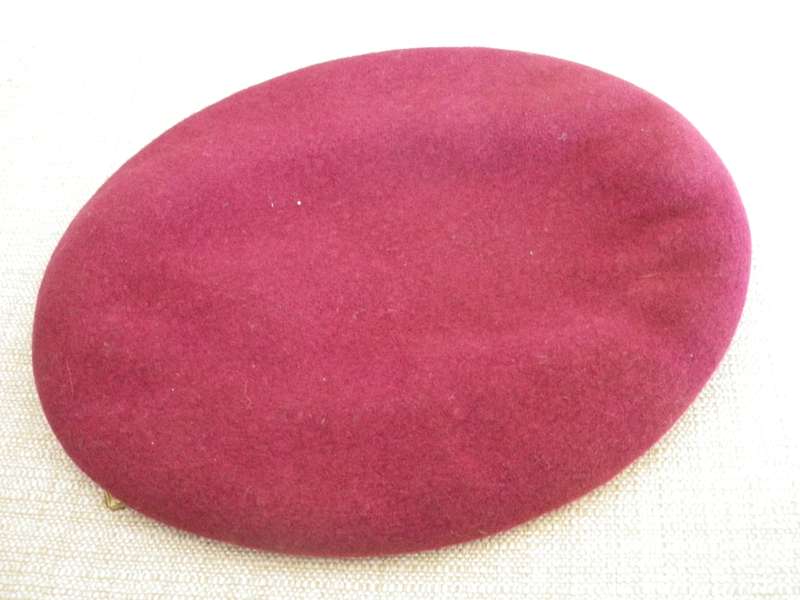 SADF - SA MEDICAL SERVICES BERET   - SIZE M  - RIM  51CM / 20"               (8952)