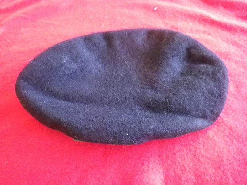 SADF - NATAL MOUNTED RIFLES  BERET  - RIM  56CM / 22"               (8951)