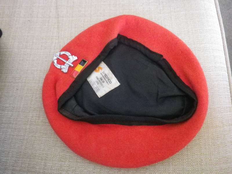 SADF - SA CORPS MILITARY POLICE  BERET + BALKIE     - SIZE 59               (8949)