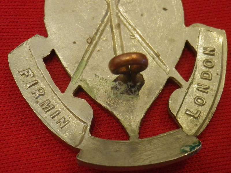 RHODESIAN AFRICAN RIFLES WHITE METAL CAP BADGE - MADE FIRMIN  (115)