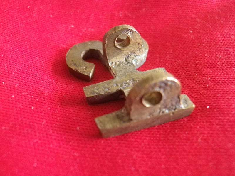 BRITISH ARMY / SA - BOER WAR  - STEINAECKER'S HORSE CAST BRASS BADGE    RARE   1900-02 (181)