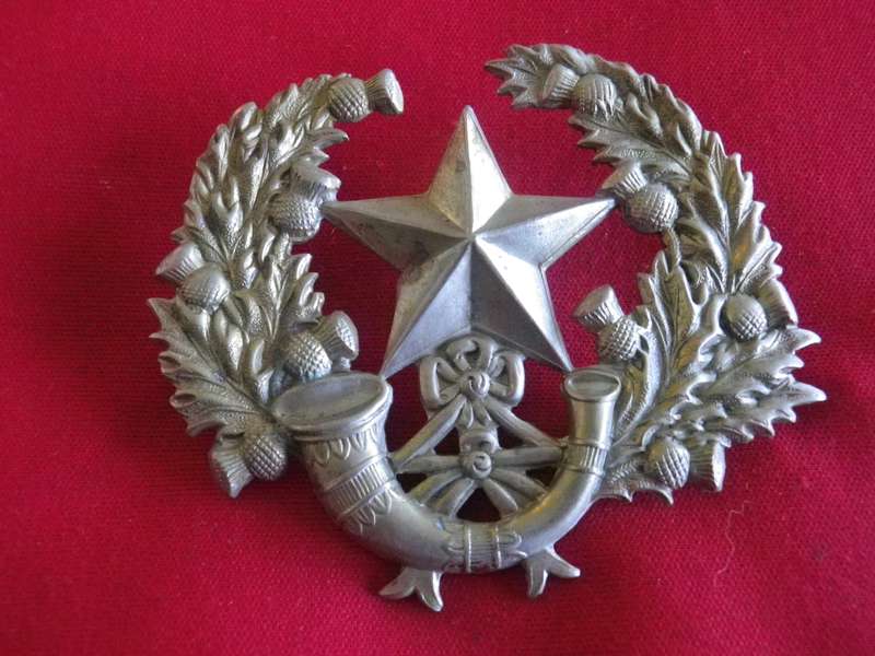 BRITISH ARMY - CAMERONIANS (SCOTTISH RIFLES) WHITE METAL HEADDRESS BADGE   (8999)