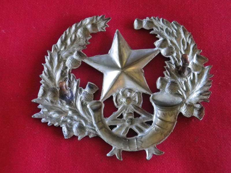 BRITISH ARMY - CAMERONIANS (SCOTTISH RIFLES) WHITE METAL HEADDRESS BADGE   (8999)