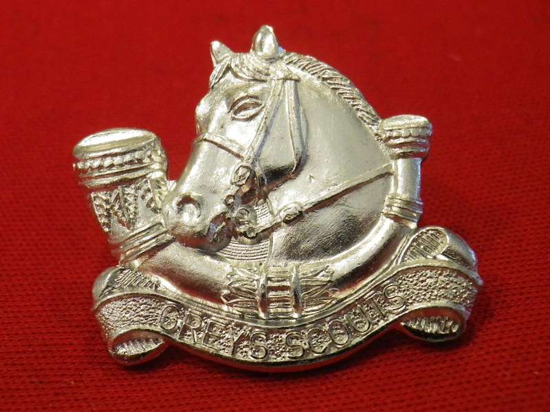 RHODESIA - GREY'S SCOUTS ANODISED  BERET BADGE   (117)