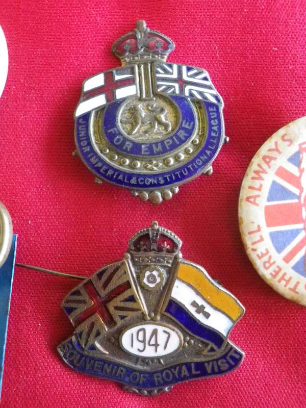 BRITISH / SA / ROYAL FAMILY 1947 VISIT  -     LOT OF LAPEL PINS           (8990)