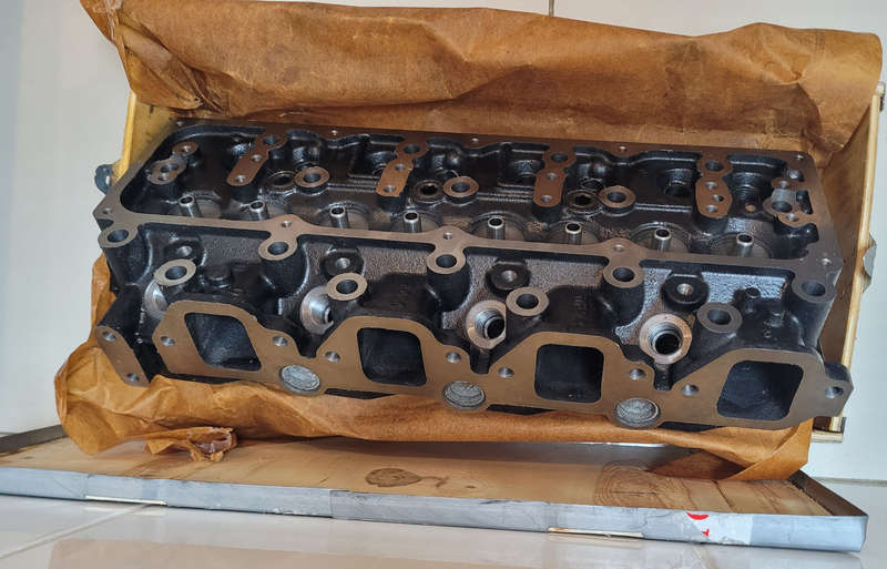 Nissan 2.7 Bare Cylinder Head (TD27) for Nissan Hardbody Cabstar, Pathfinder, Terrano, Mistral Etc