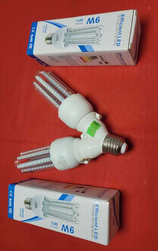 Twin-Bulb Spiral Bulb Holder + 2x Free 9w LED Bulbs