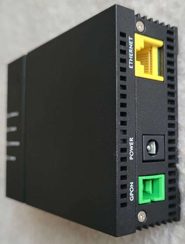 UNBOXED... GPON ( For Converting Fire Optic Signals To Electrical Signals In Routers)