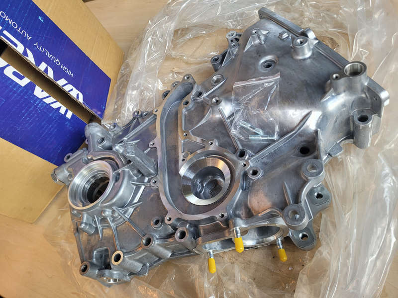 TOYOTA HIACE /HI-LUX 2.7L  (2TR) Engine Oil Timing  Chain Outer Cover