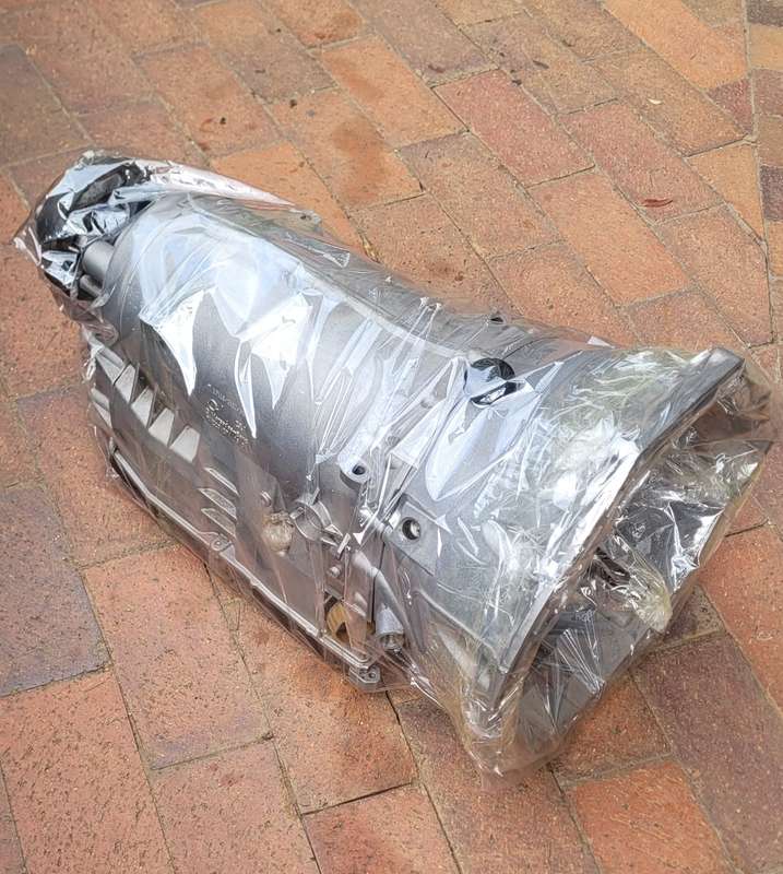 Gear Box (POISSIBLY) For Mercedes Benz C-Class Diesel (W204) CDI - R220 271 19 01  & R 211 271 04 01