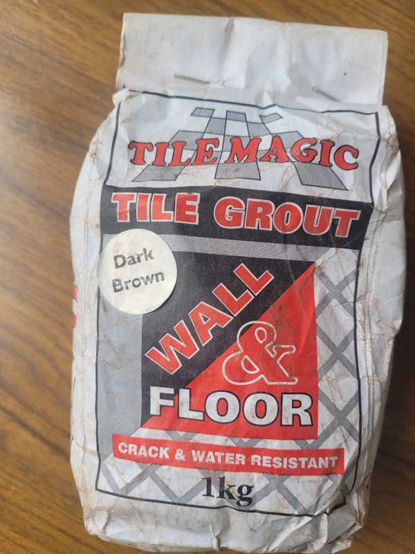 UNUSED...1Kg Tile Grout. Water & Crack Resistant (Bid Per Piece)!!!