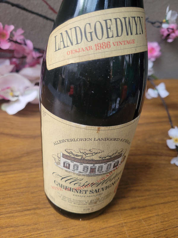Collector`s Vintage Wine Collection. ALLESVERLOREN: 1986  / STELLENRYCK: 1989. (Bid Per Bottle)