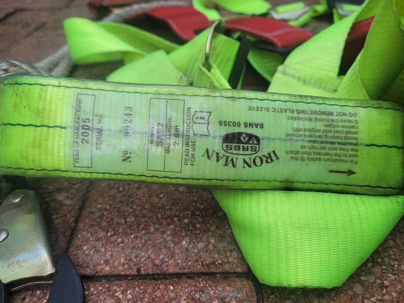 IRONMAN Clean-Used Climbing Safety Harness