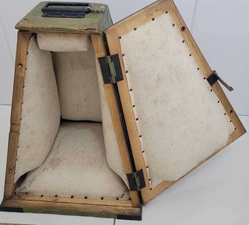Vintage Cushioned Fragile Box For Theodolite Surveying.   COLLECTOR ITEM...