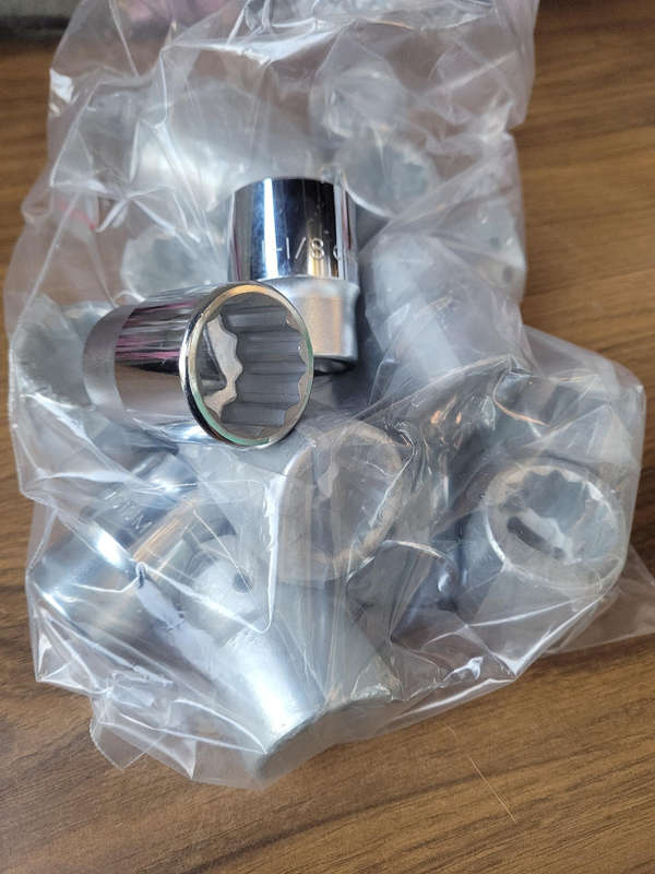 Chrome Vanadium Hex Socket (1-1/8") Drive. Bid Per Piece