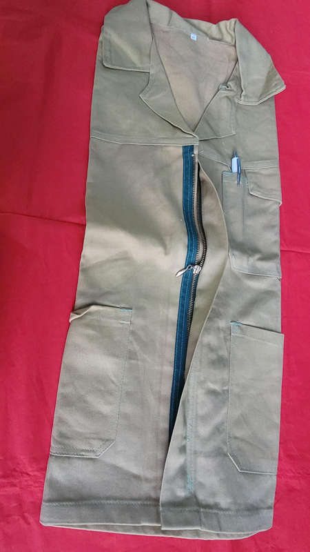 2-Piece  SABS Approved Triple-Stitched MB Everlast Work-Suit. Chest Size 132,  Waist 122