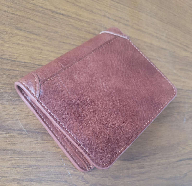 Vintage Gents Soft Leather Wallet/Card Holder (As Pictured)