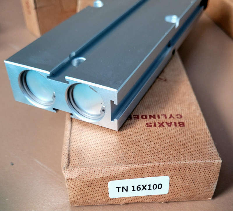 I TDPC (TN16x100) Pneumatic Air Cylinder.  (Bid Per Piece)