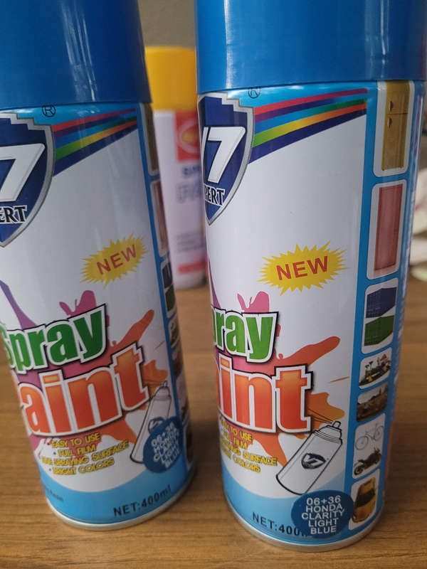 400g Multi-Coloured Spray Paint Lot - Expiry: 2025 / 2026 / 2028 - Bid per Lot of 10x Cans
