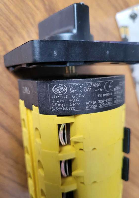 GIOVENZANA Rotary ON/OFF Cam Switch  (C0320015R007)