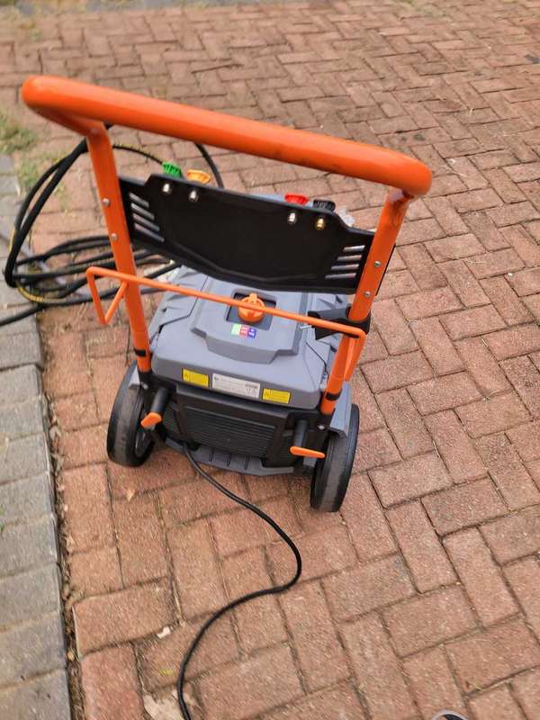 ADENDORFF High Pressure Washer. (HCLEAN003) Hardly-used Former Display Unit. 2024 Model